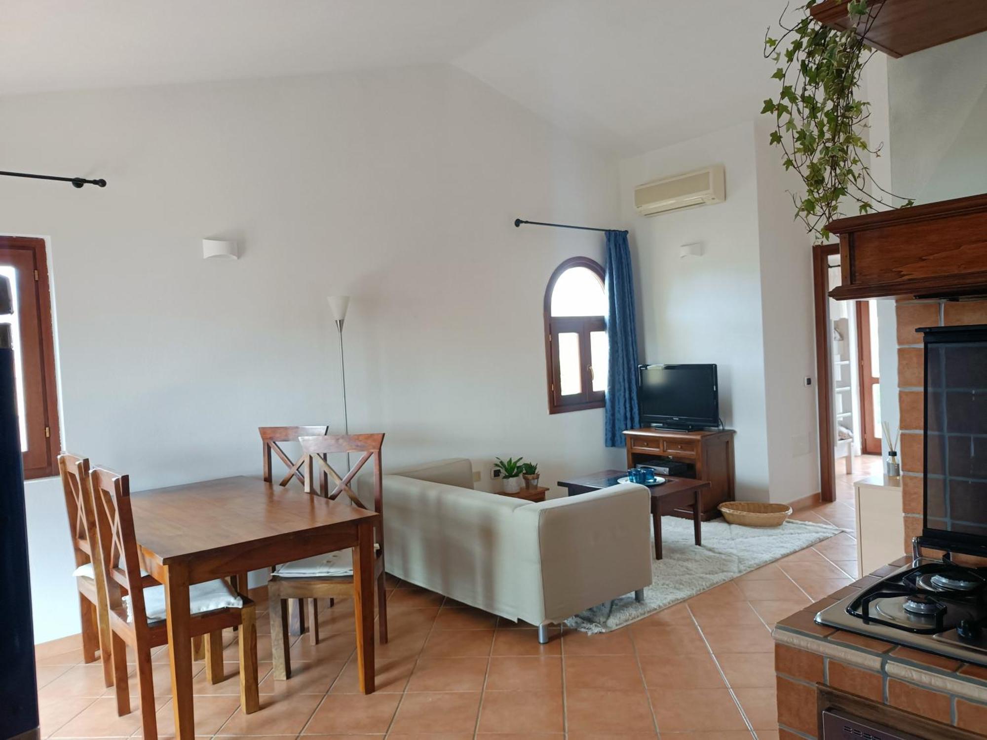 Apartment Ad